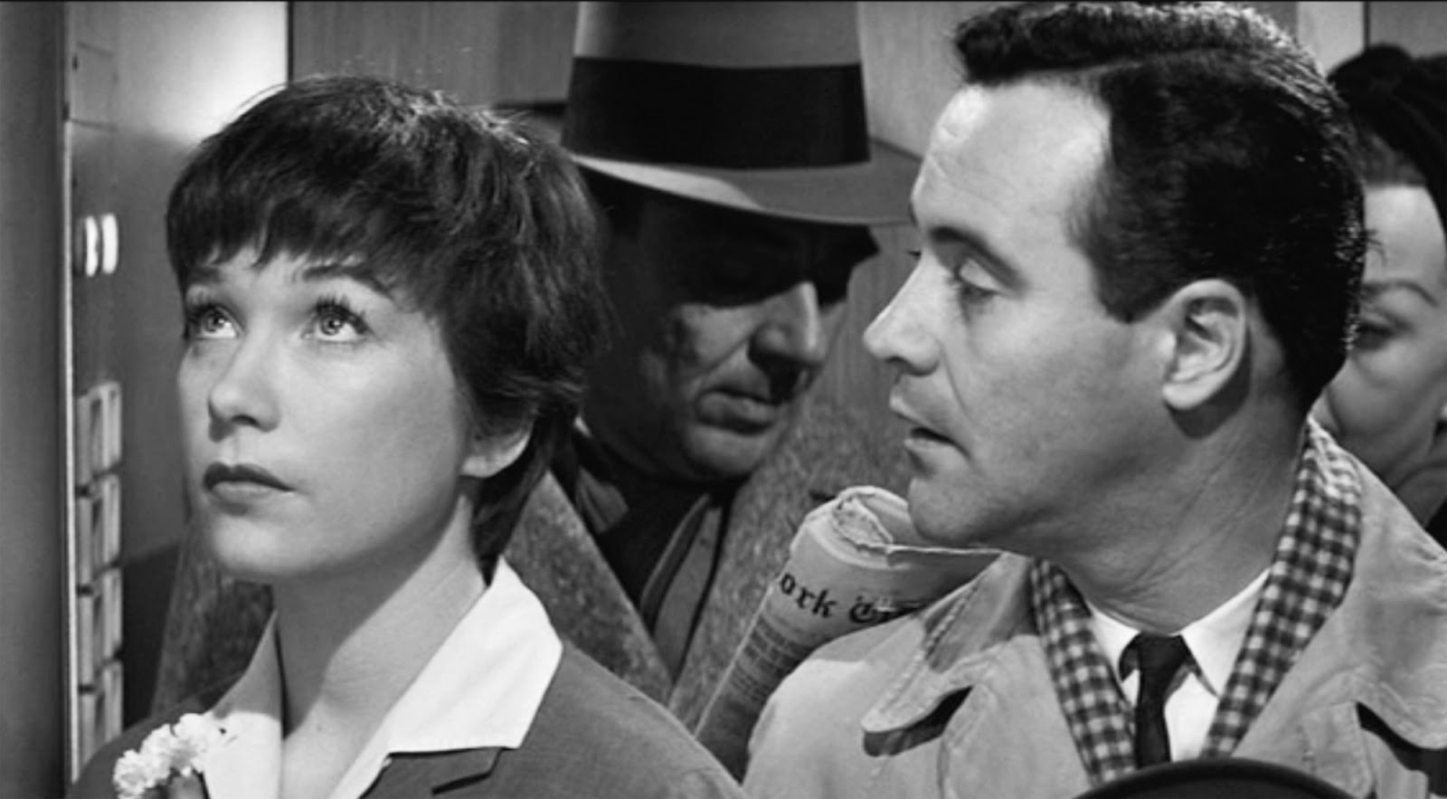 نقد فیلم آپارتمان | The Apartment | « غریبهای در نیویورک » 22 فیلم آپارتمان