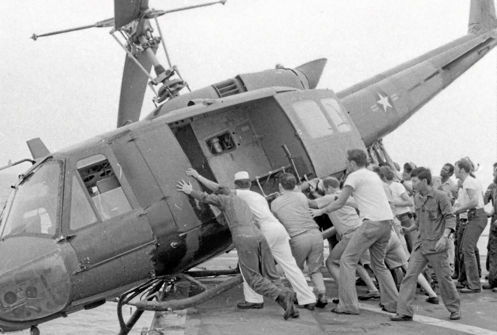 نقد فیلم Last Days in Vietnam 2014