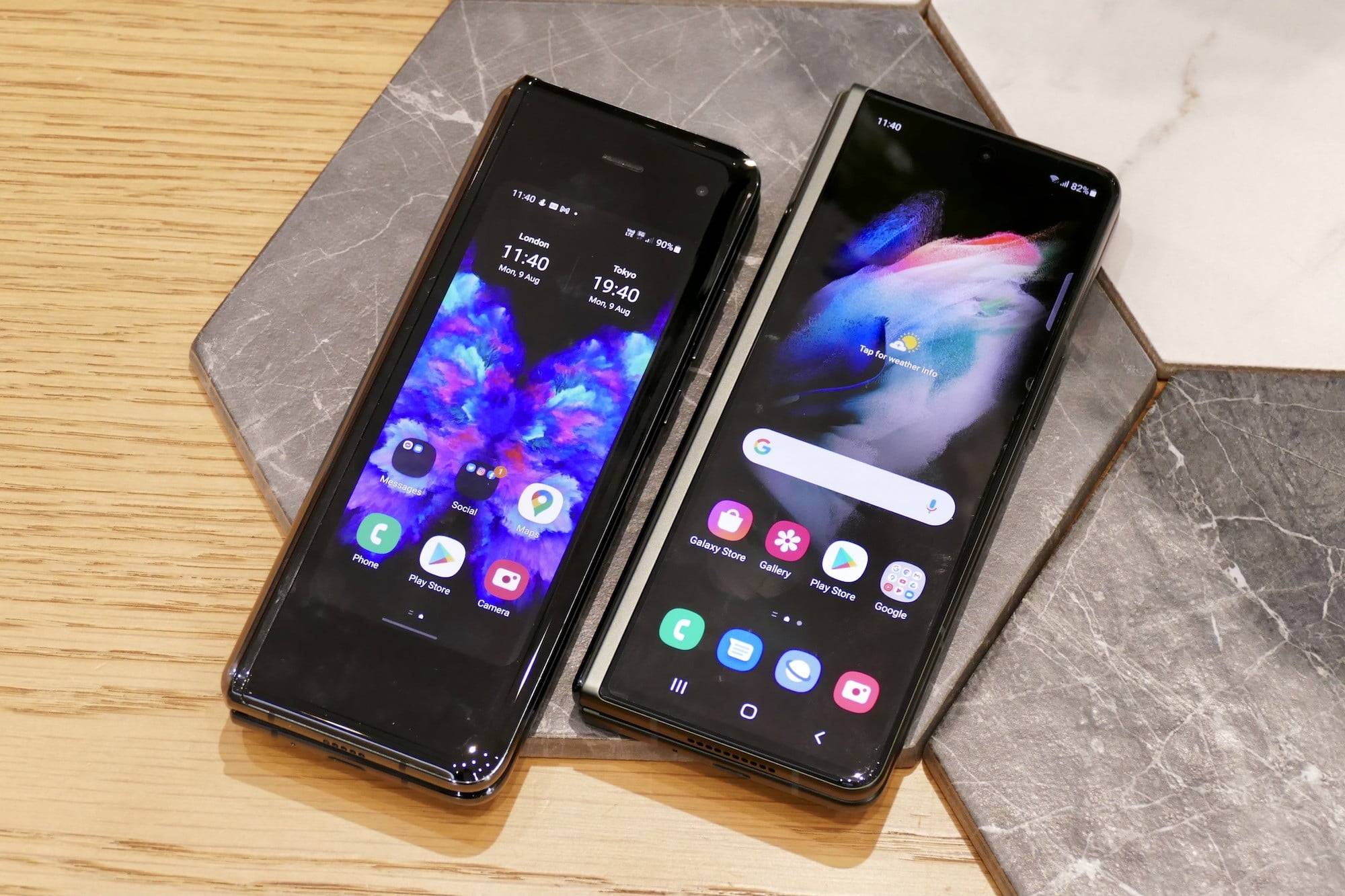 گوشی Samsung Galaxy Z Fold 3
