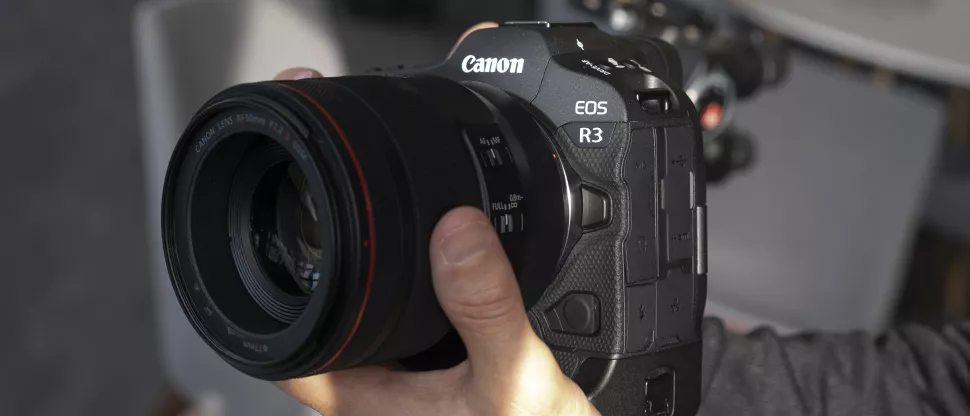 دوربین Canon EOS R3