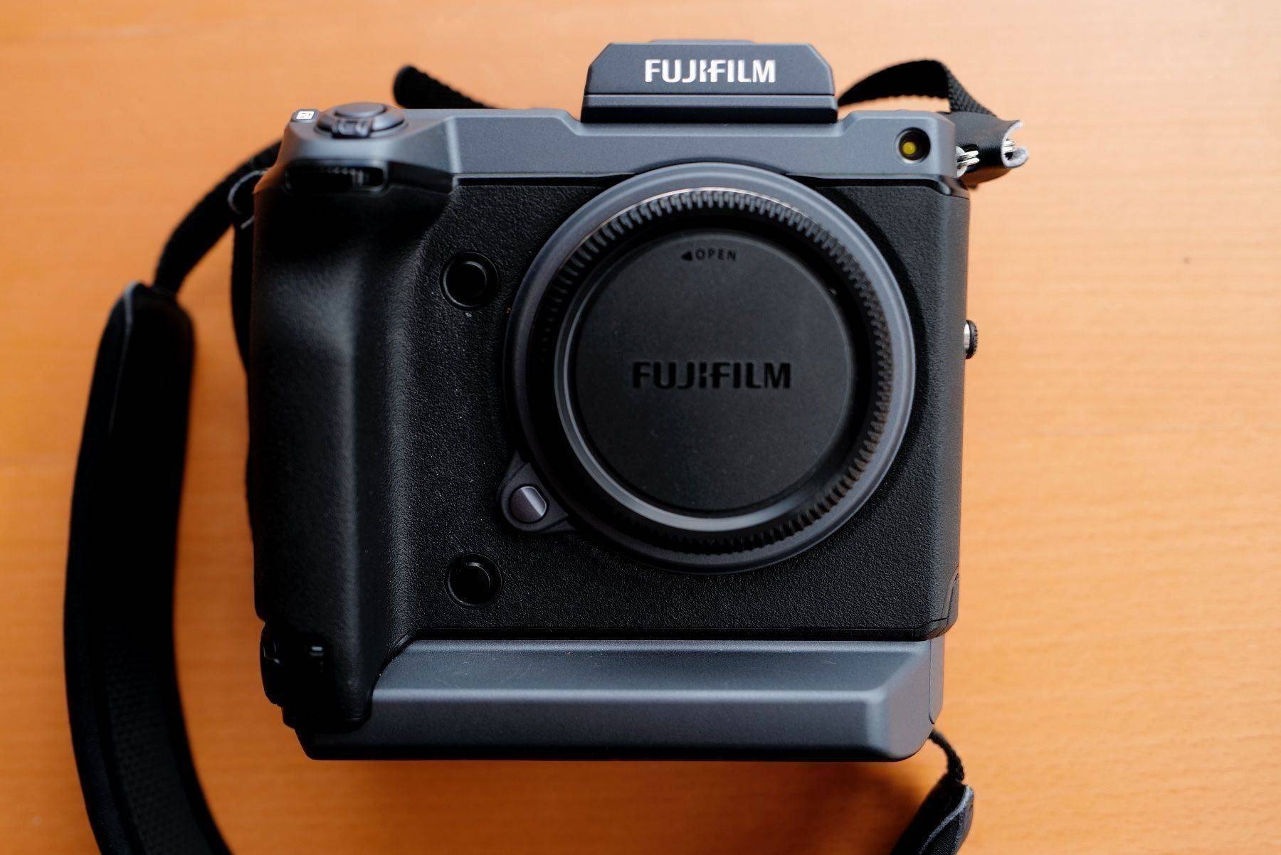 دوربین Fujifilm GFX 100