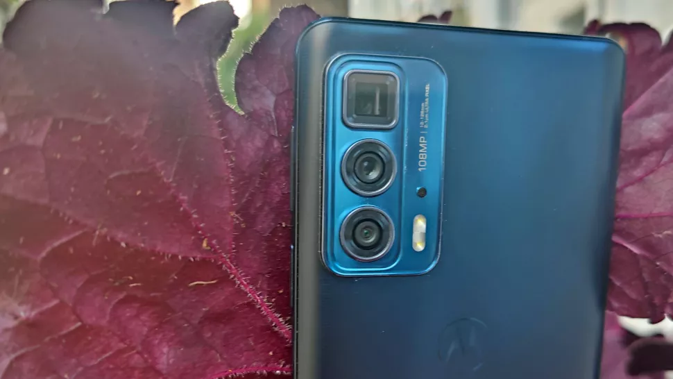 بررسی گوشی Motorola Edge 20 Pro 2 گوشی Motorola Edge 20 Pro