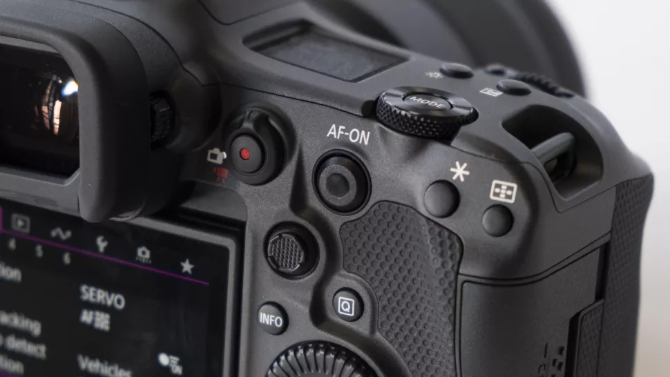 دوربین Canon EOS R3