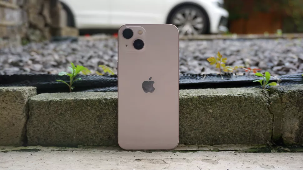 گوشی iPhone 13