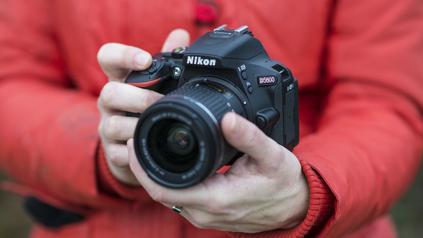 1. نیکون D5600 