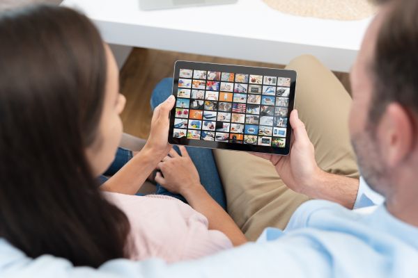 تایتان مووی؛ سایت‌ دانلود فیلم