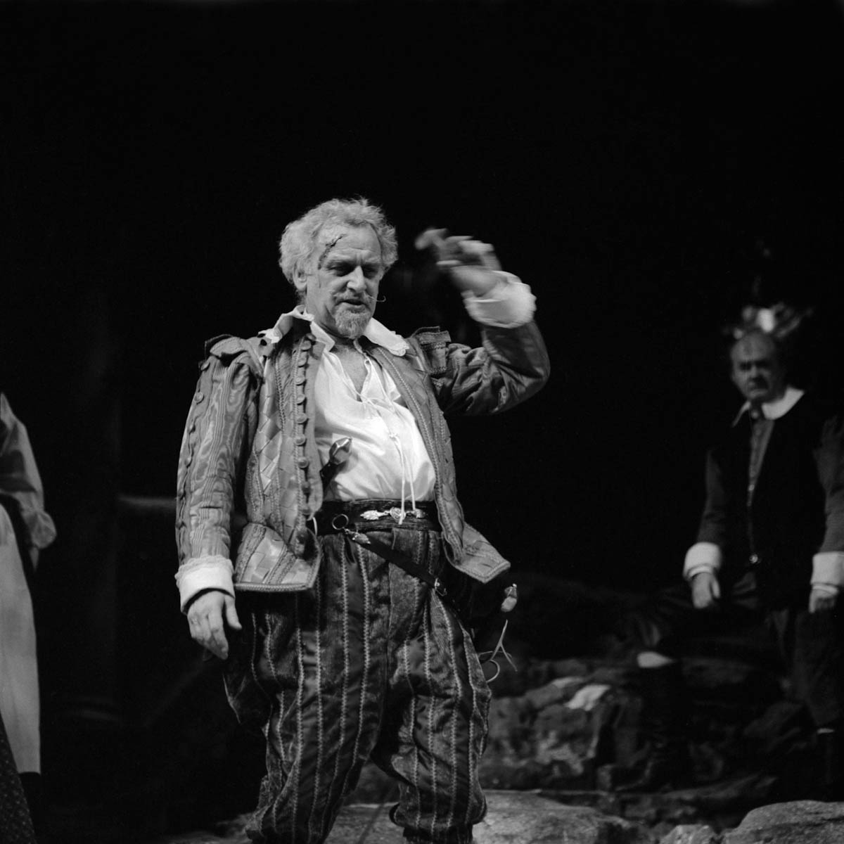 بیوگرافی کامل جان شاو ( 1942-2002- John Thaw) هنرمند بزرگ 2 جان شاو