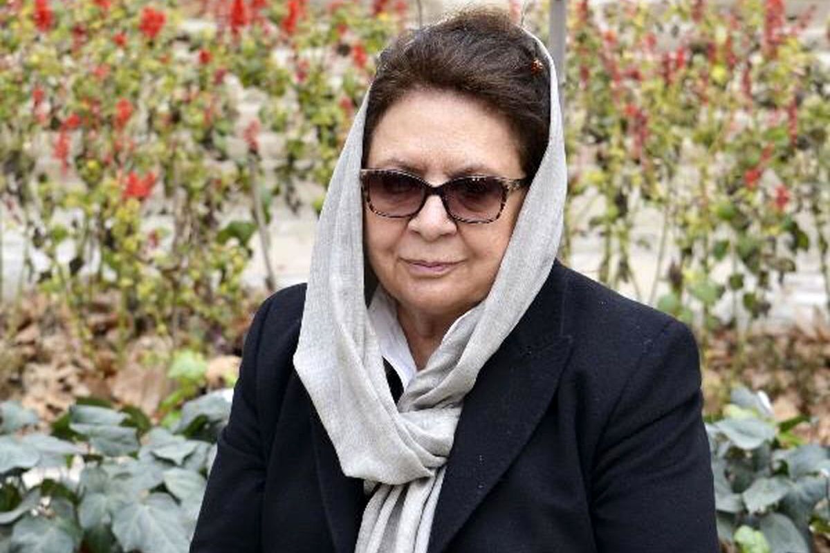 بیوگرافی گلی ترقی بانوی داستاننویس که خاطرات ایران رو با کلمات زنده میکنه 1 گلی ترقی