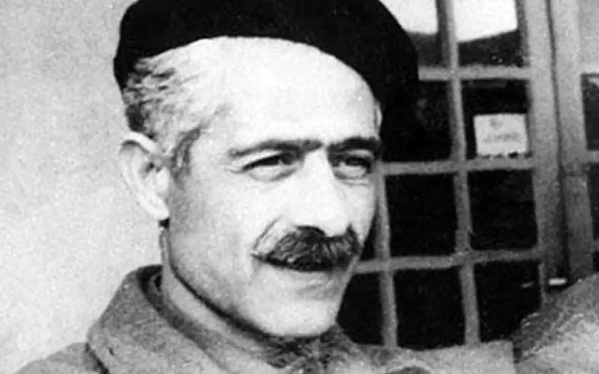 بیوگرافی جلال آل احمد روایت کامل زندگی و آثار 2 جلال آل احمد