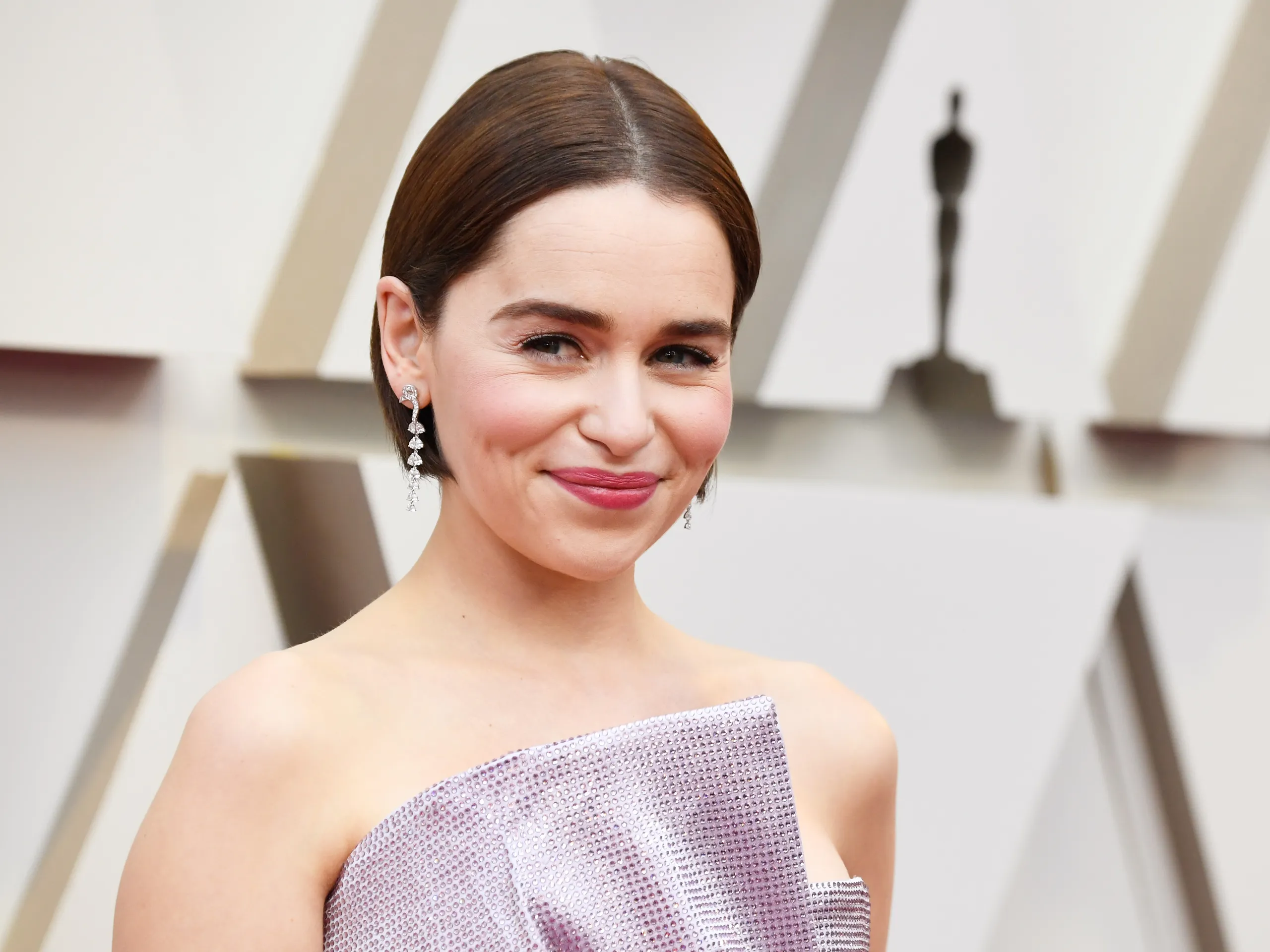 بیوگرافی امیلیا کلارک از مادر اژدهایان تا ستاره جهانی سینما 3 امیلیا کلارک