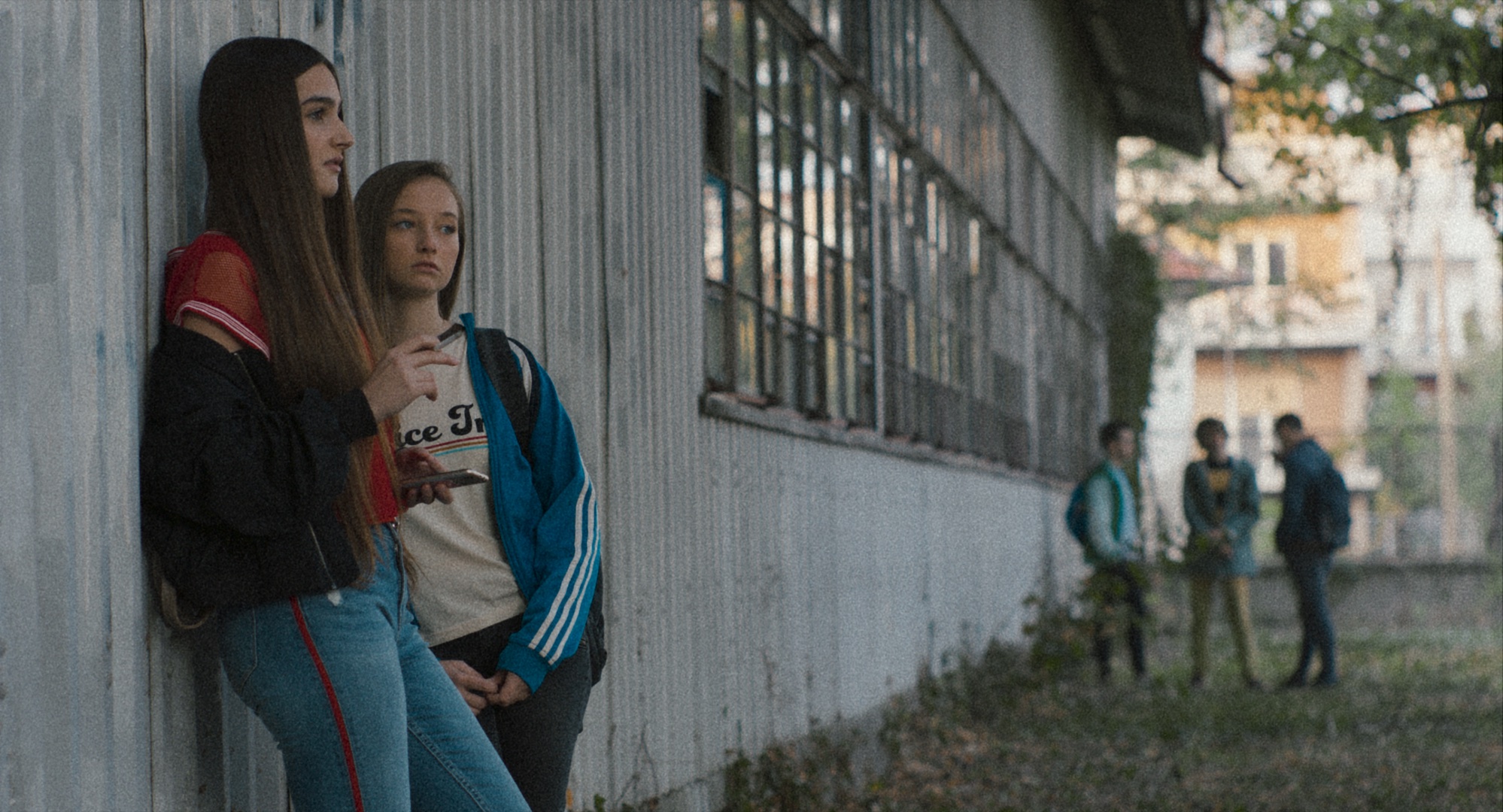 نقد و بررسی فیلم خواهری | Sisterhood 2021 2 فیلم خواهری