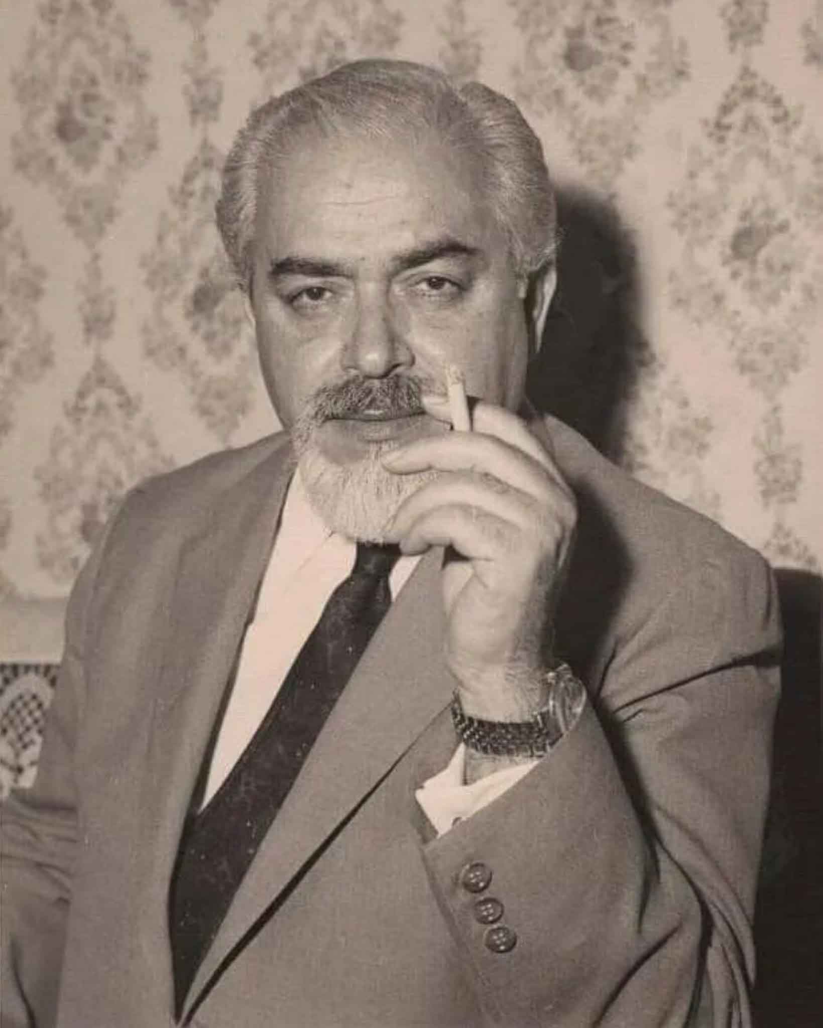 بیوگرافی صادق چوبک نویسندهای که واقعیت را بیرحمانه نوشت 1 صادق چوبک