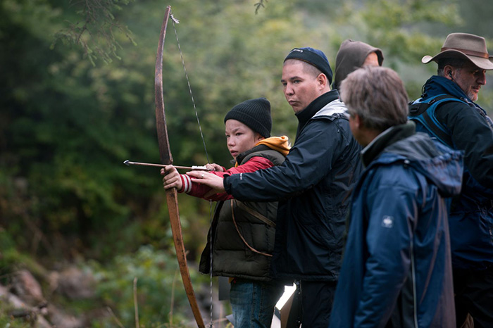 بیوگرافی یالماری هلاندر:کارگردان که با اثار اکشن و کریسمس دنیا رو لرزوند 3 یالماری هلاندر