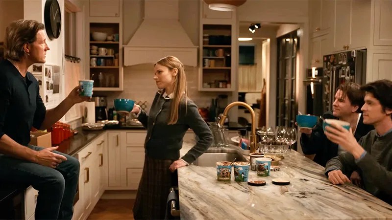 نقد فیلم خانوادهی مکمولن | The Family McMullen 2025 3 فیلم خانوادهی مکمولن