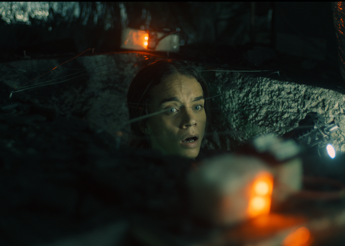 نقد و بررسی فیلم خانهی امن | Safe House 2025 2 فیلم خانهی امن