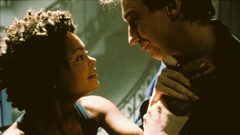 نقد فیلم محاصره شده | Besieged 1998 1 فیلم محاصره شده