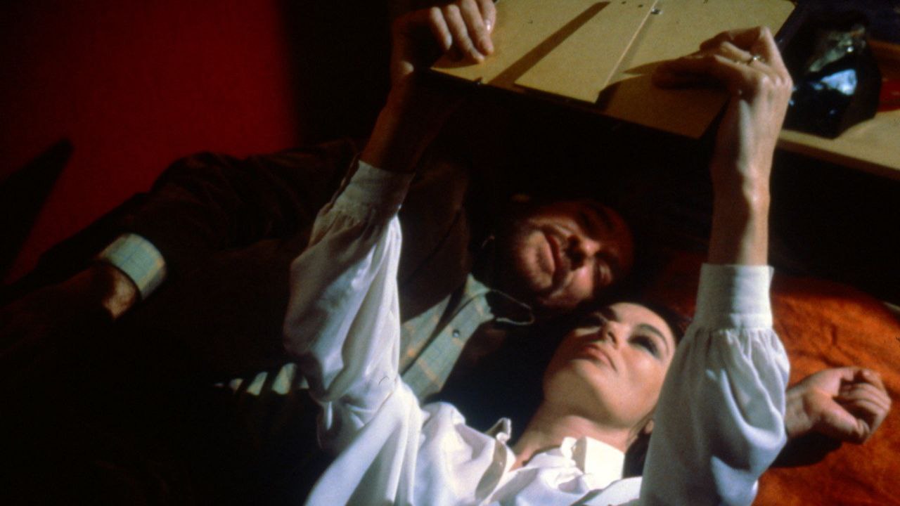 نقد فیلم تراژدی آدم مضحک | Tragedy of a Ridiculous Man 1981 12 فیلم تراژدی آدم مضحک