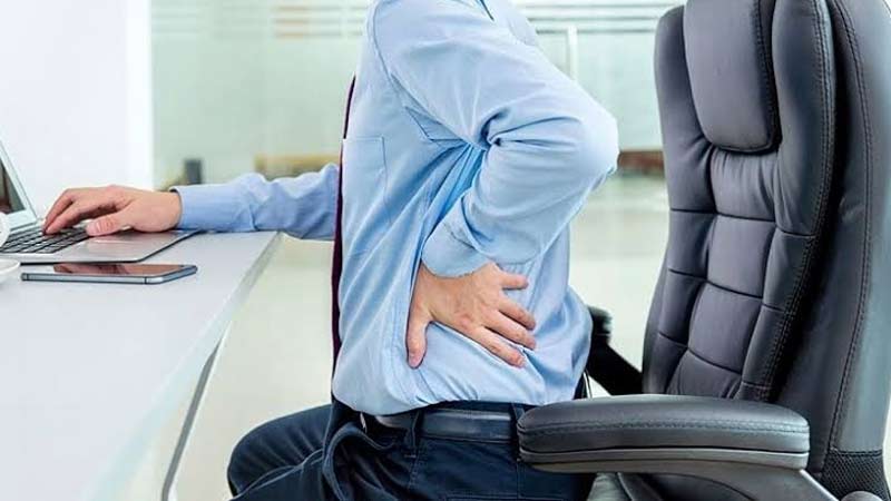 عوارض استفاده از صندلی نامناسب و زیاد نشستن + آسیبهای پنهان بدن 2 b4fa9d7f 055c 4508 906a a21a9e3e5aab